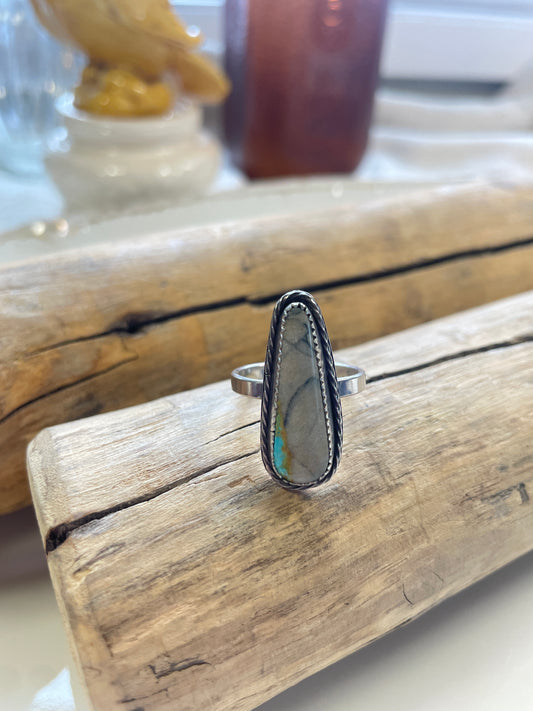 Royston Ribbon Twist - Size 7.5